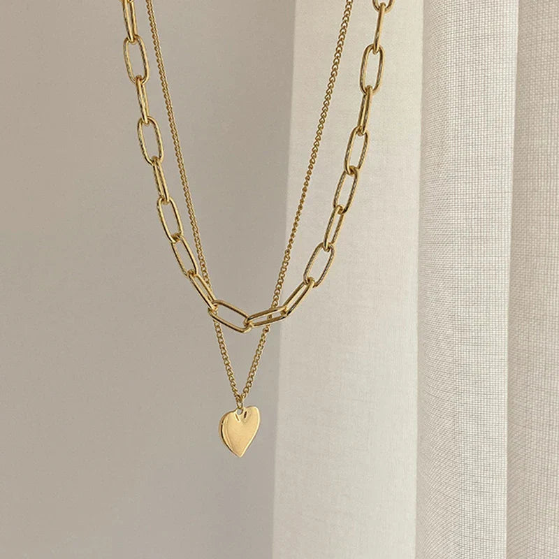 LIVIA NECKLACE